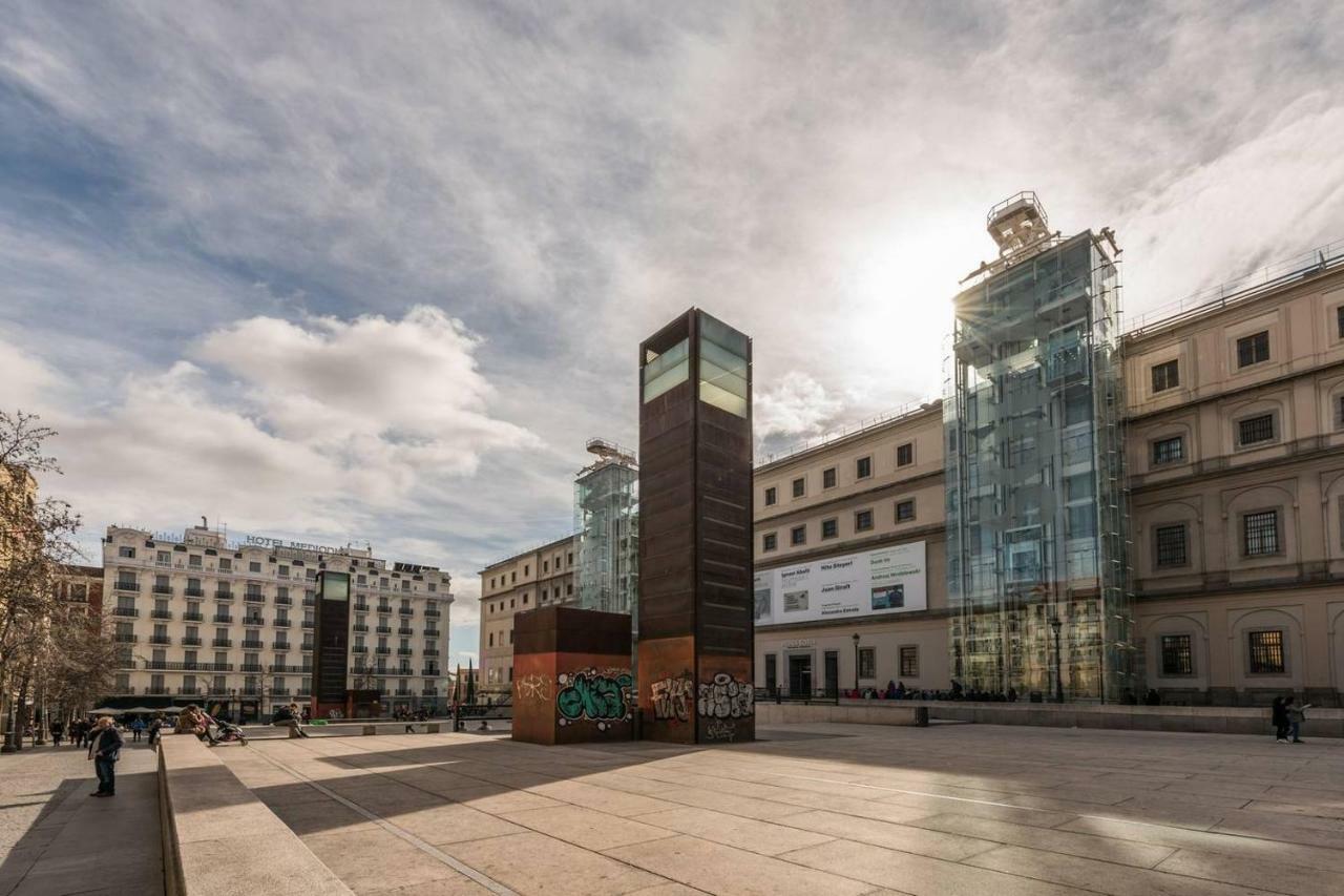 Modern With Ideal Location Next To Atocha Station Madrid Exterior photo