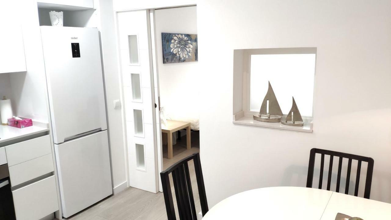 Modern With Ideal Location Next To Atocha Station Madrid Exterior photo